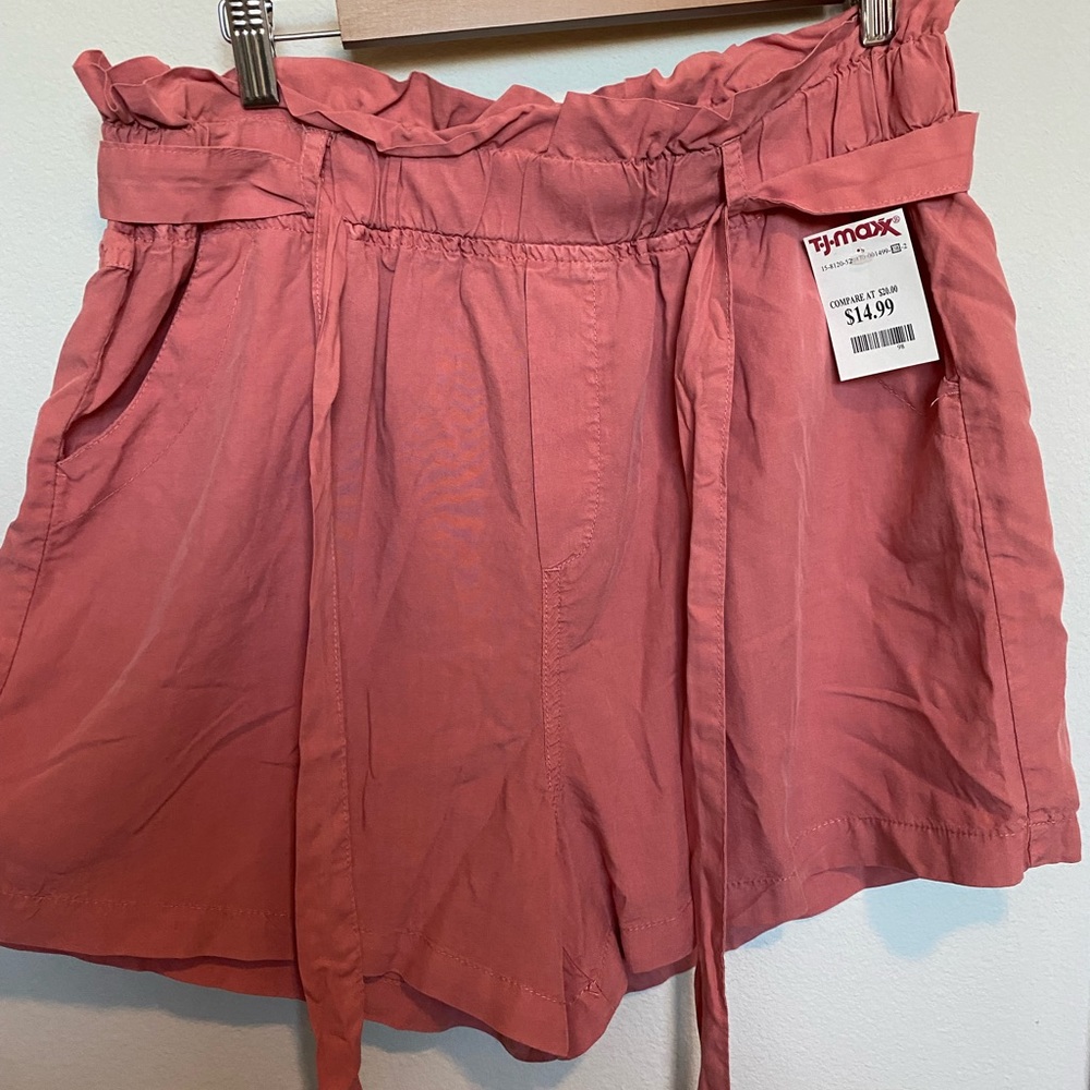 Womens shorts from TJ Maxx. Brand new w/ tags. SIZE XL